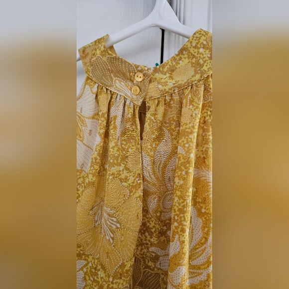 Cupcakes & Cashmere Yellow Floral Sleeveless Top - Picture 3 of 6